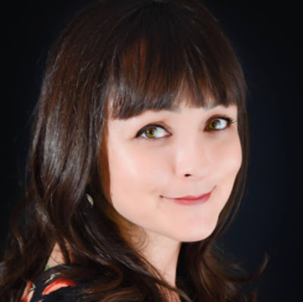 Meet your Posher, Mayra